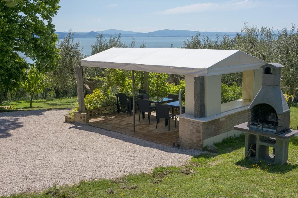 Antico Casale Tiravento Aparthotel Passignano sul Trasimeno Ngoại thất bức ảnh